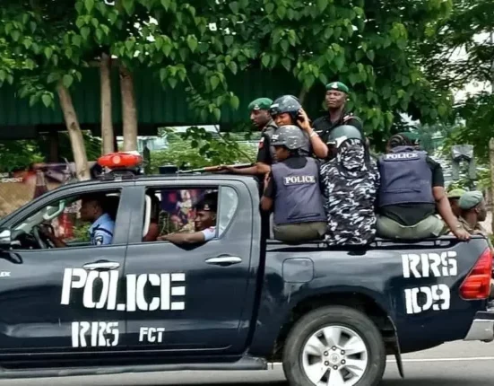 police, sun, Yan sanda